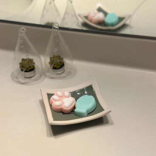 Cat Lovers’ Paw & Fish Soap Set