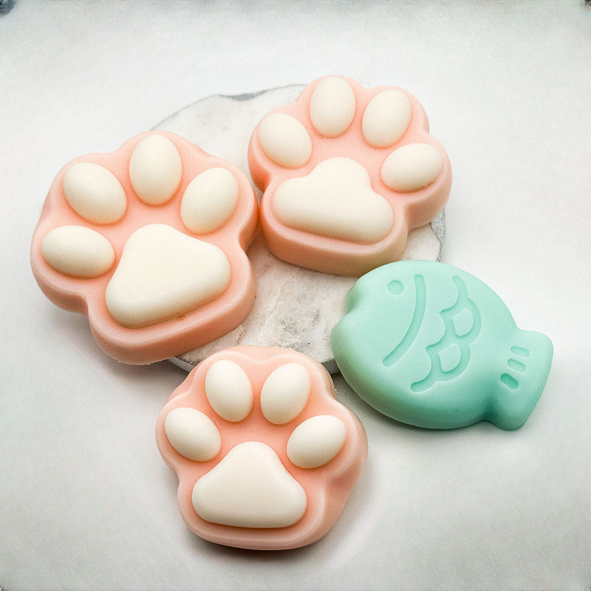 Cat Lovers’ Paw & Fish Soap Set